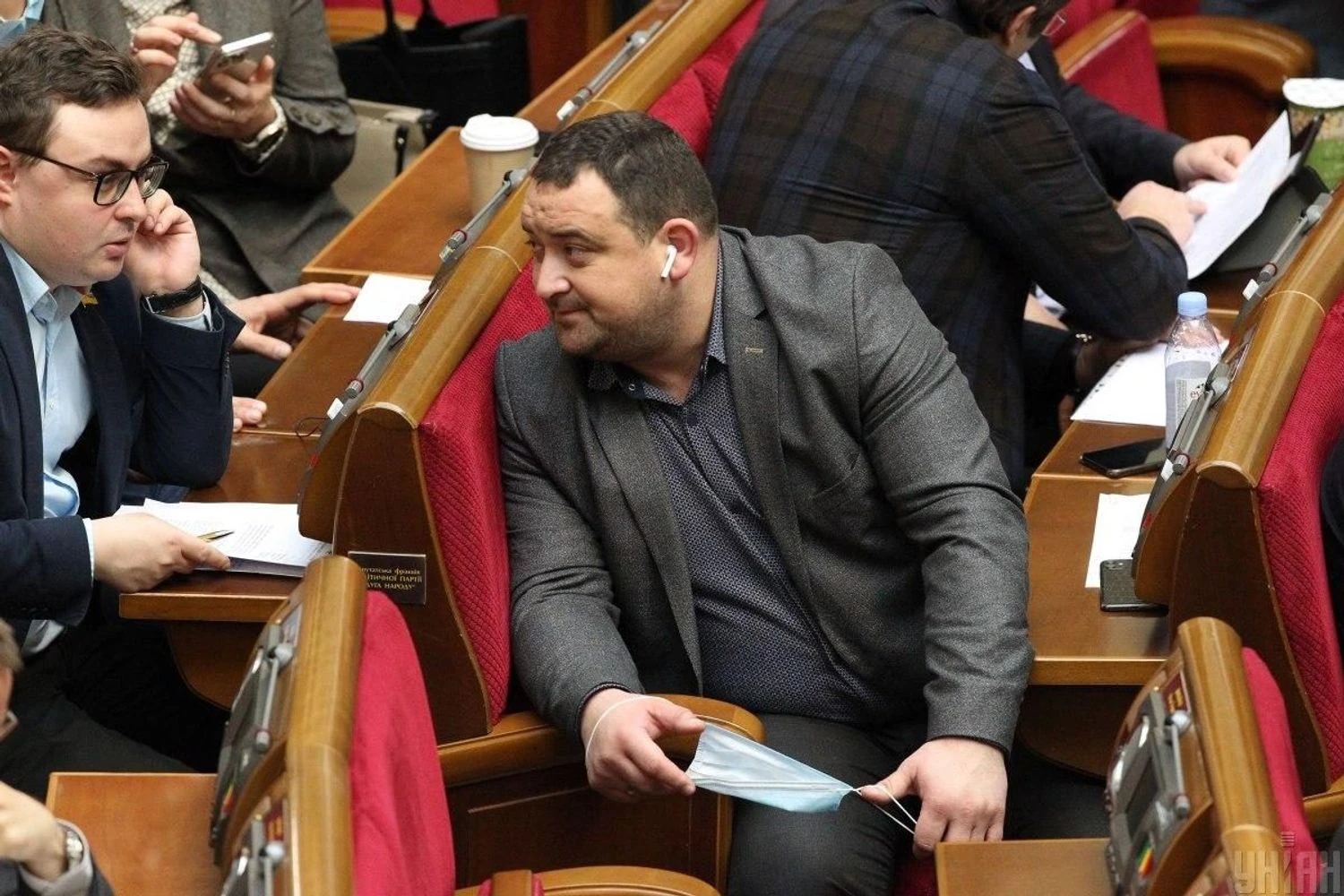 Замість здешевлення ліків – закриття аптек. Кому та навіщо вигідне знищення фармацевтичного ринку?