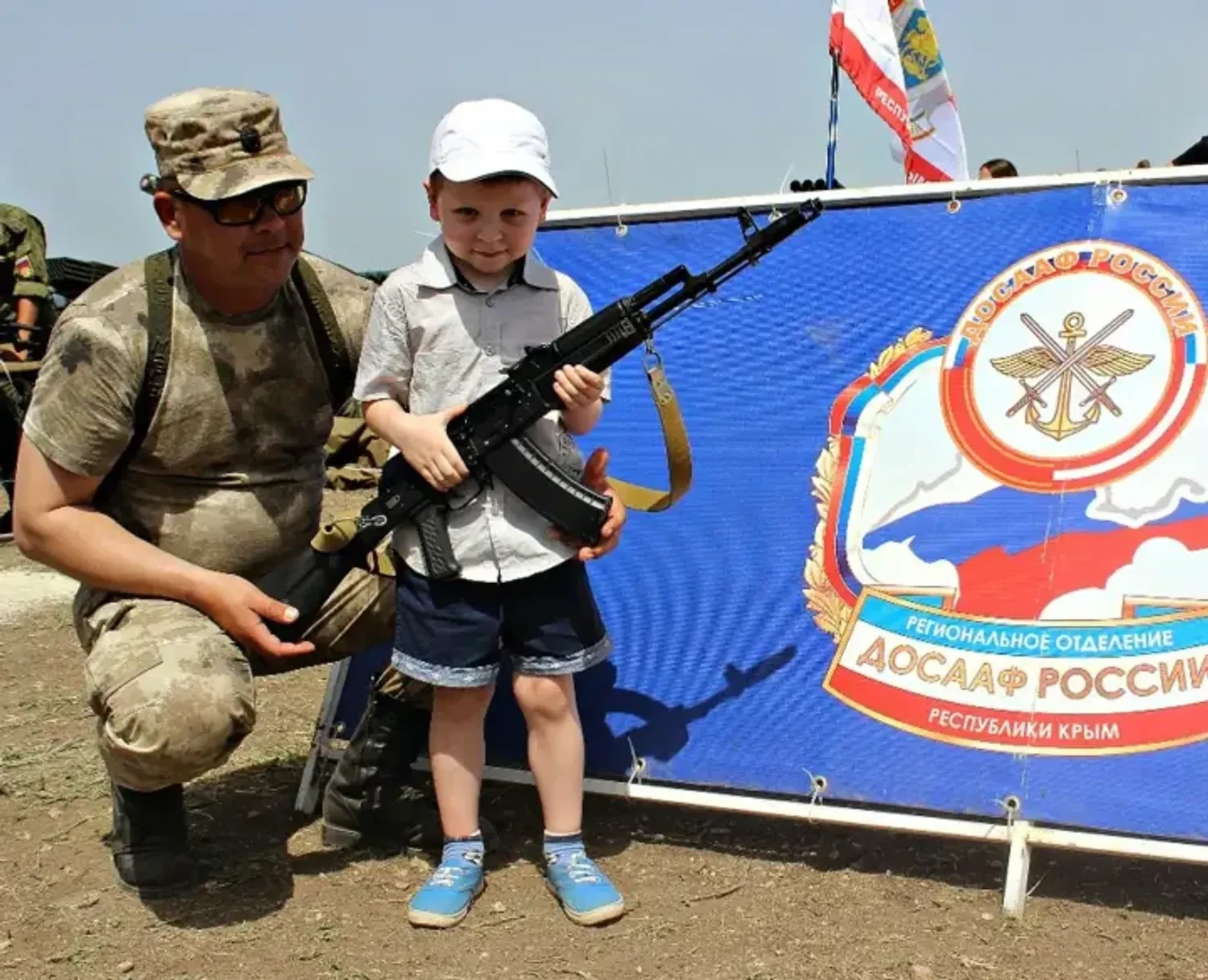 росія перетворює школи на ТОТ України у військові полігони - ЦНС