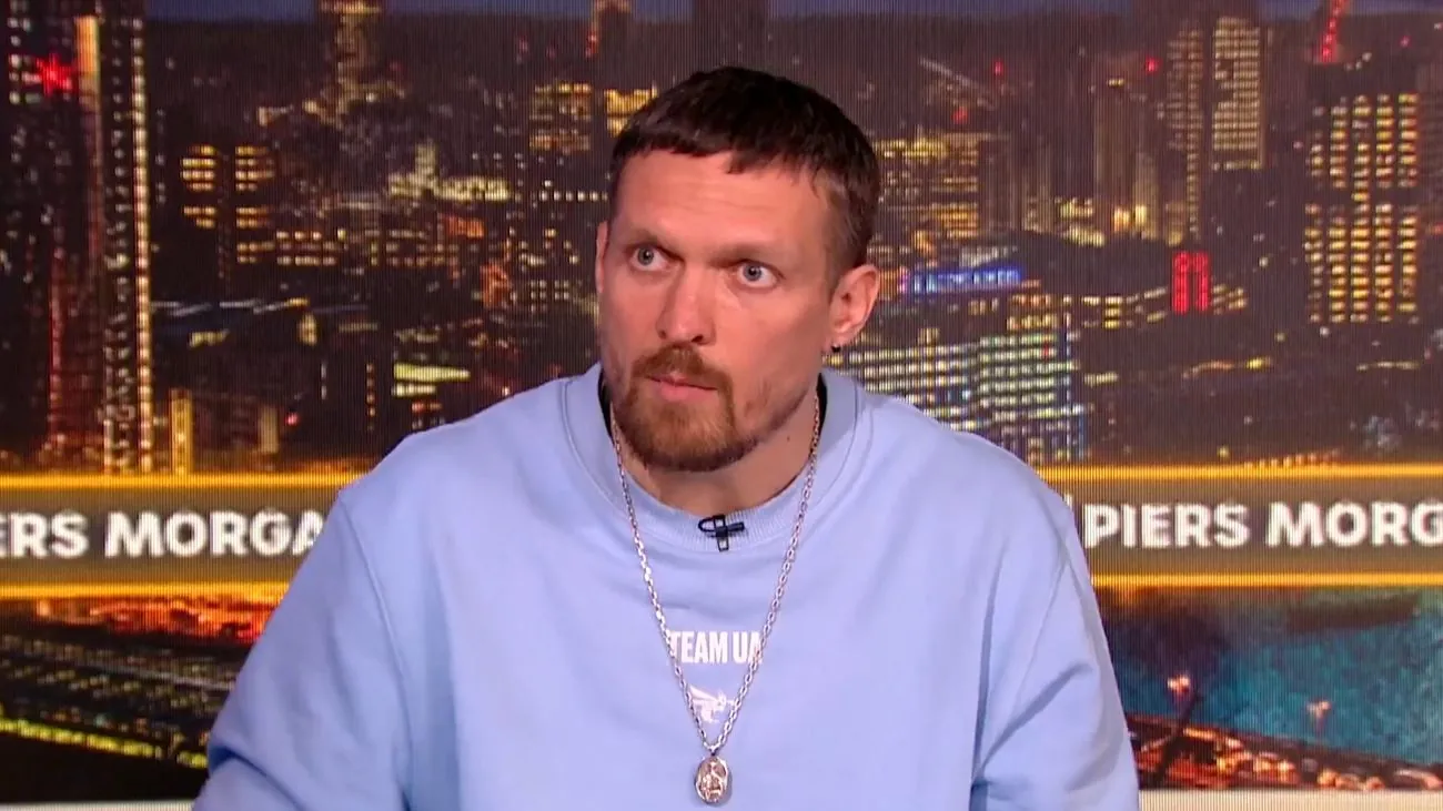 Танцював, співав та грав у футбол: WBO вимагає в Усика пройти медичне обстеження та надати довідку щодо стану здоров’я