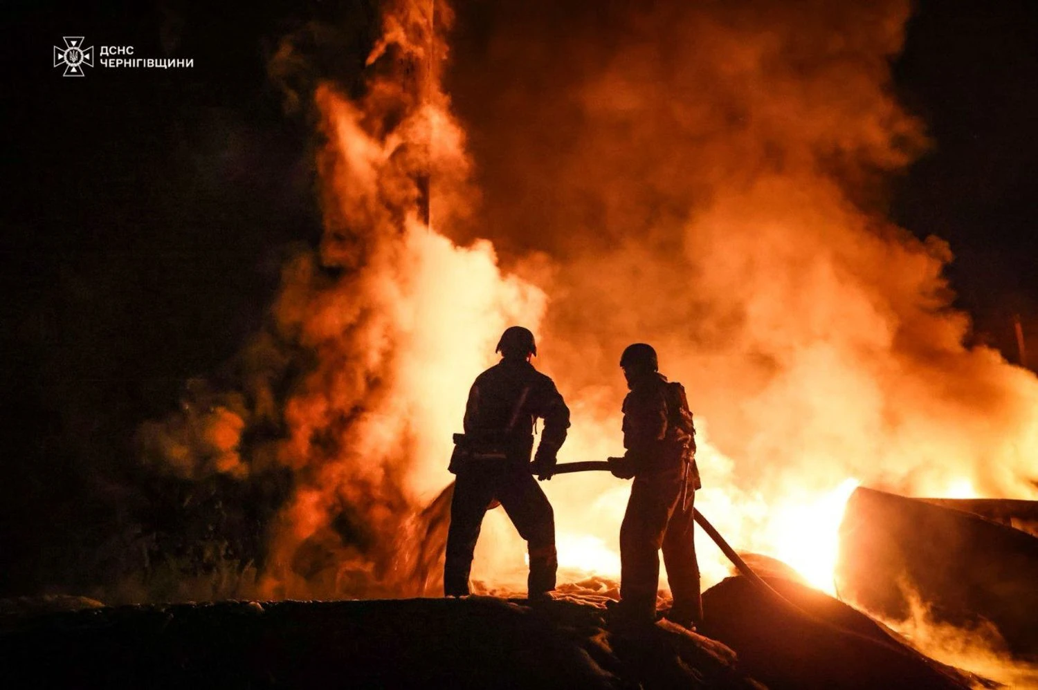 На Чернігівщині ворог атакував Ніжин і район: 5 поранених, серед них 4 рятувальники
