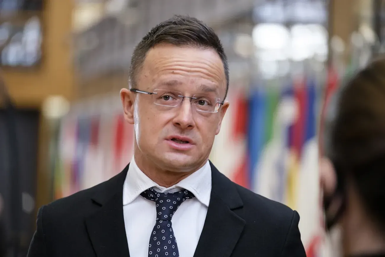 Зеленський втрачає розум через свою антиугорську одержимість: Сійярто про угорські дрони в прикордонних районах України
