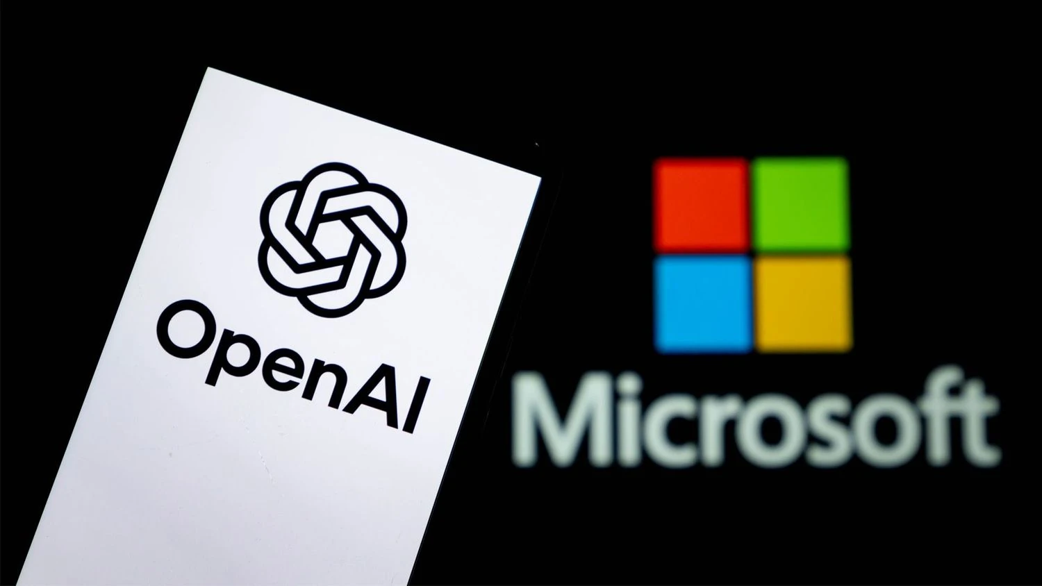 Microsoft та OpenAI уклали нову угоду, внаслідок якої розробника ChatGPT оцінили у 500 млрд доларів