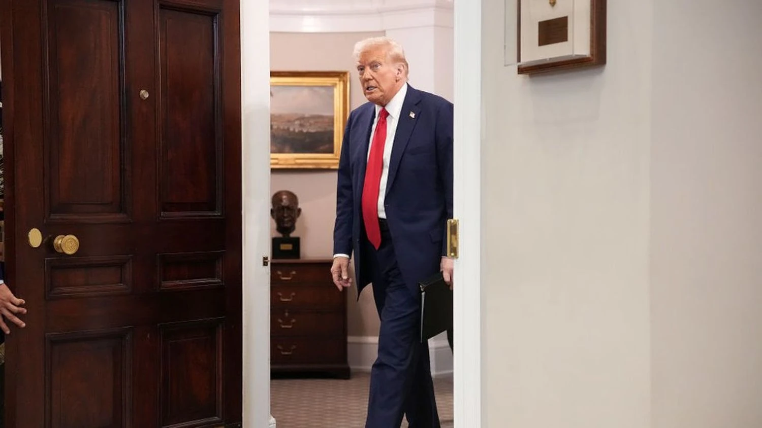 Трамп заявив про плани ядерних випробувань – уточнень щодо підриву боєголовки не дав