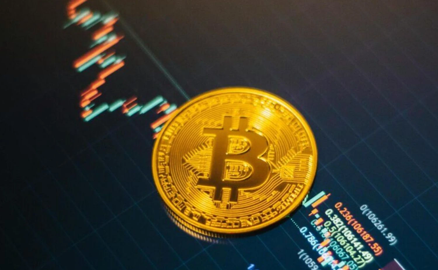 Біткоїн впав нижче 85 тис. доларів через криптовалютний крах