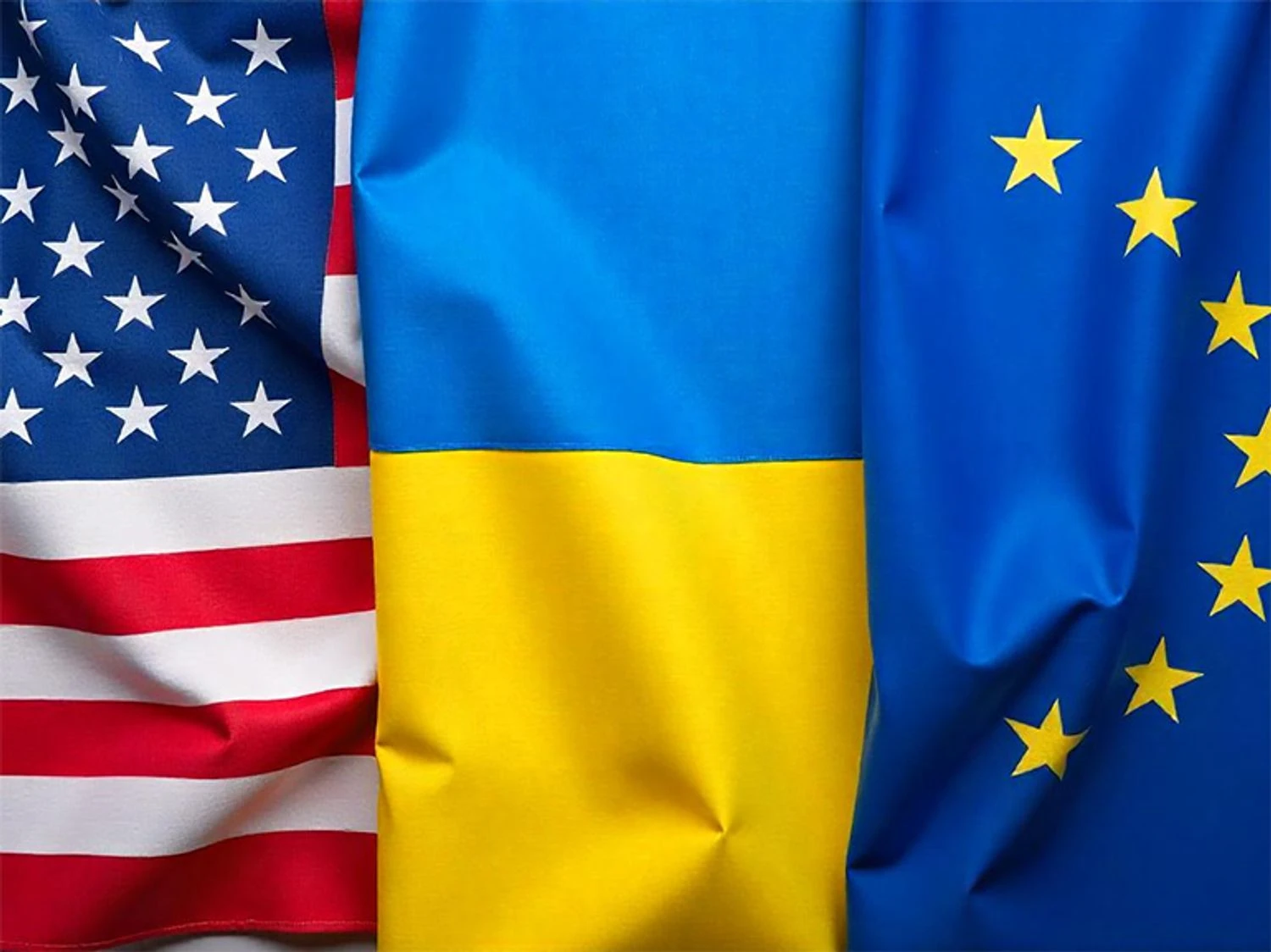США закликали європейців виступити проти плану ЄС щодо кредиту з використанням активів рф для України – Bloomberg