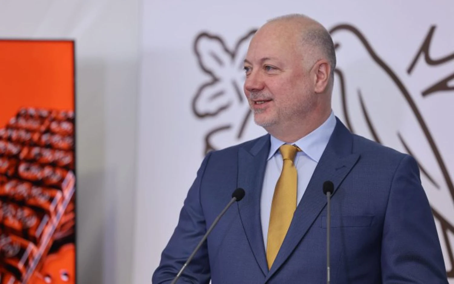 Прем’єр-міністр Болгарії заявив, що йде у відставку через кризу перед вступом до єврозони