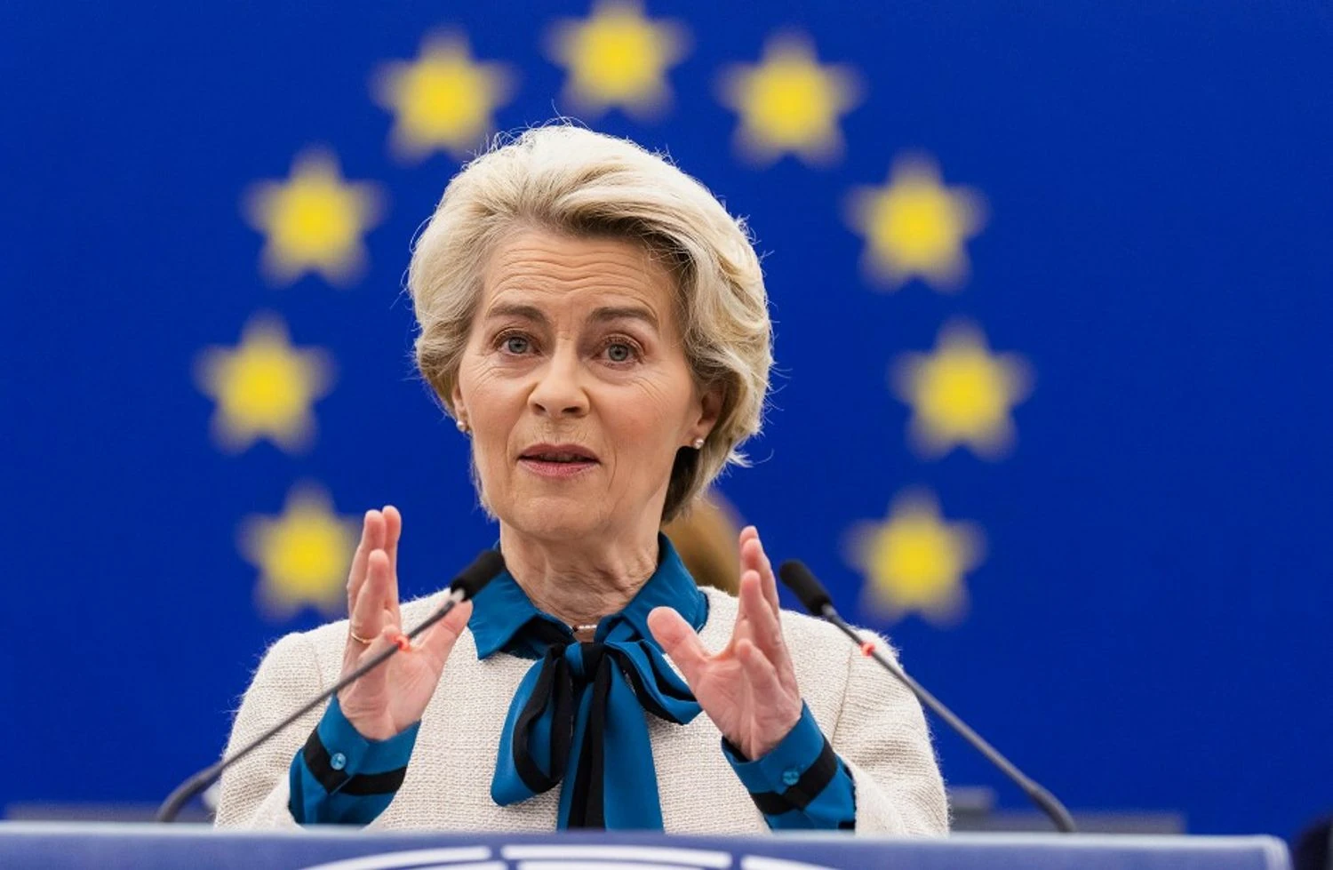 Фон дер Ляєн підсумувала переговори з європейськими лідерами про підтримку і безпеку України: згадала про вступ до ЄС