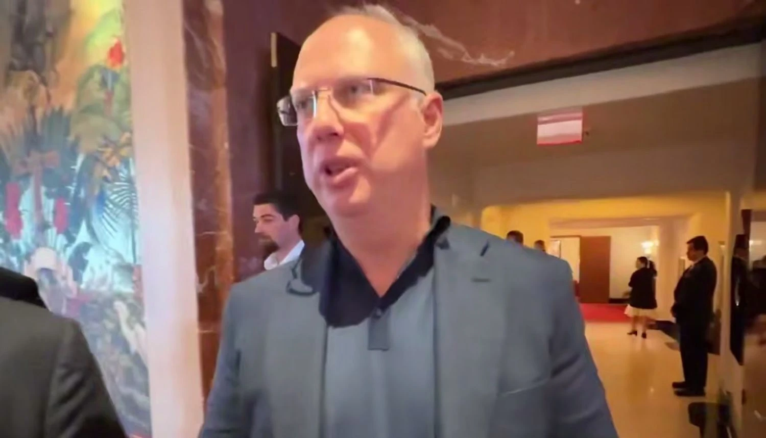 Посланець путіна розкрив деталі переговорів між рф та США в Маямі