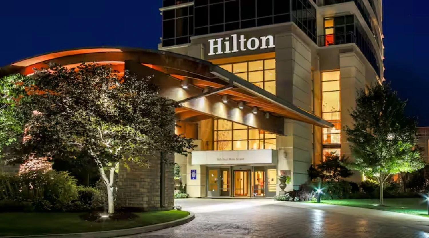 Hilton дистанціюється від скандалу зі скасуванням номерів для агентів DHS