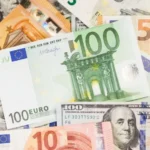 Курс валют: долар встановив історичний максимум, євро перетнуло позначку у 50 грн