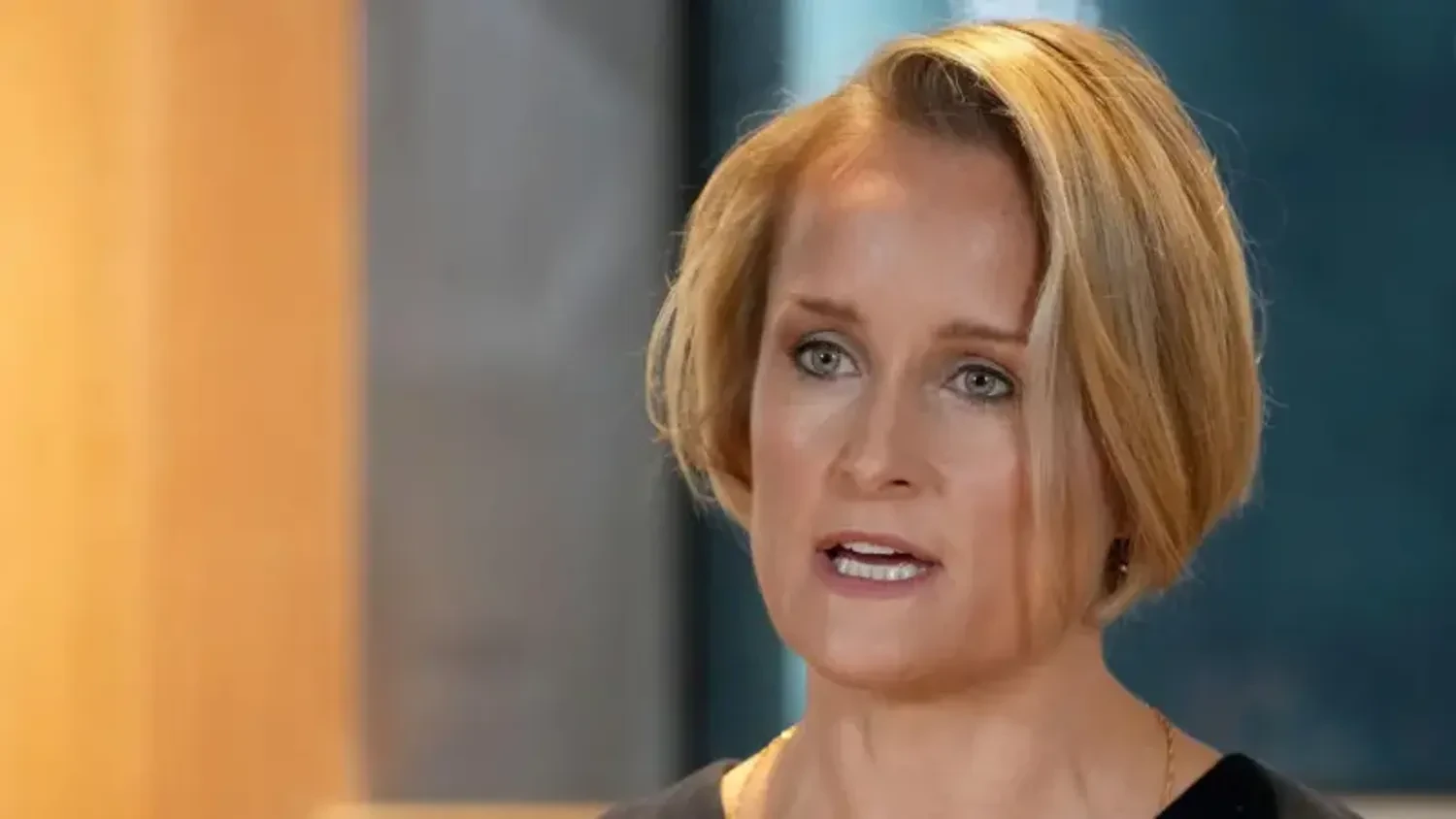 Голова британської розвідки MI6 попередила про “експорт хаосу” росією та загрози у “сірій зоні”