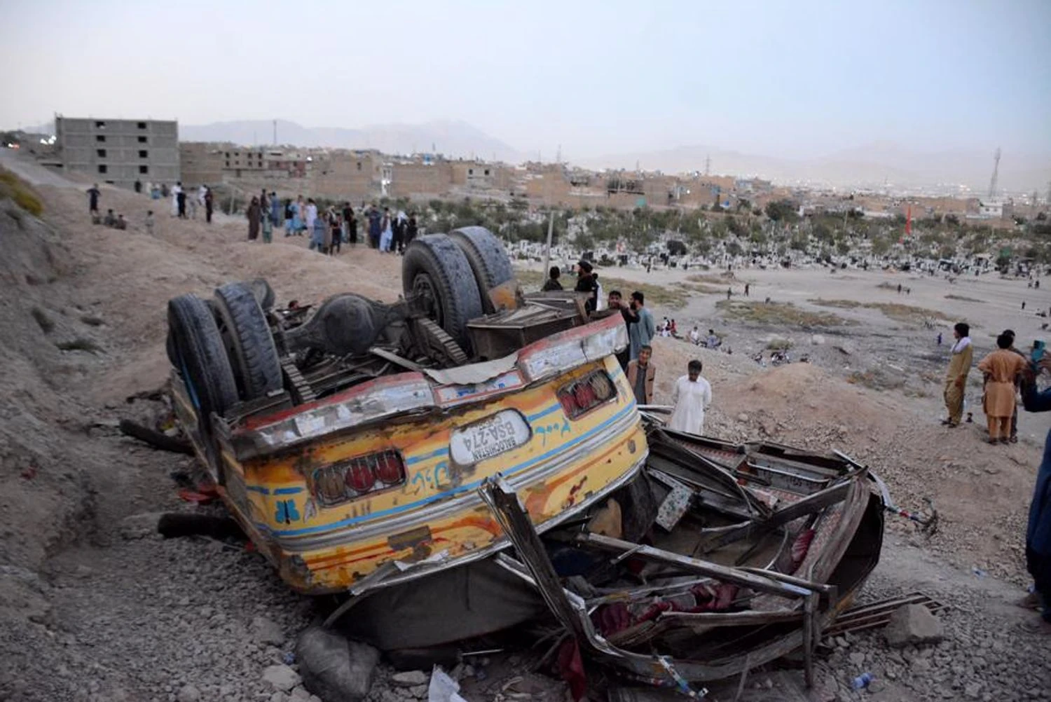 Криваві вихідні в Пакистані: у двох масштабних ДТП загинуло щонайменше 24 особи