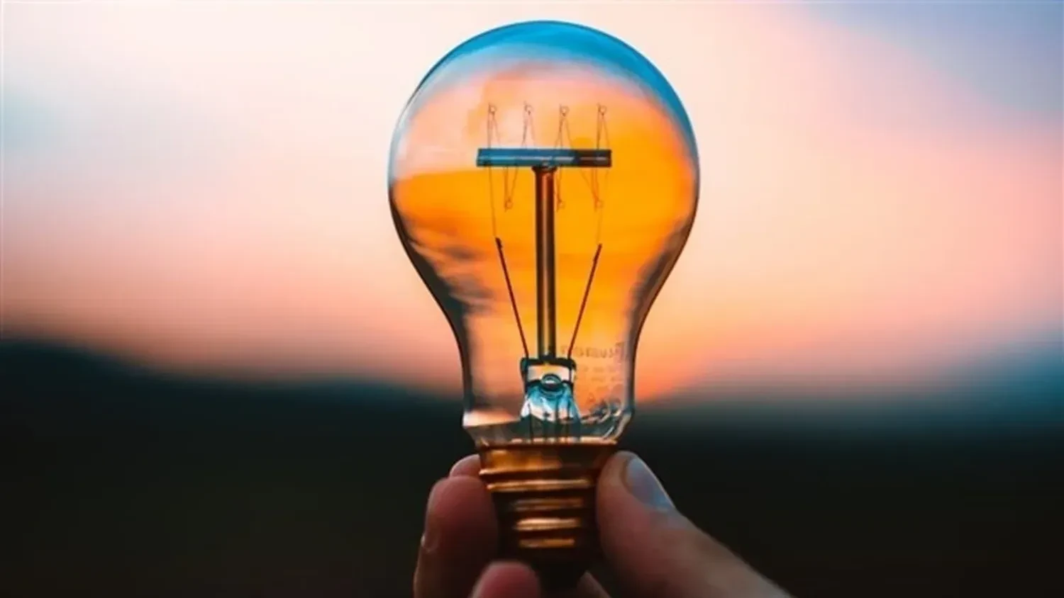 Ситуація з електропостачанням після нової атаки рф залишається складною - Шмигаль