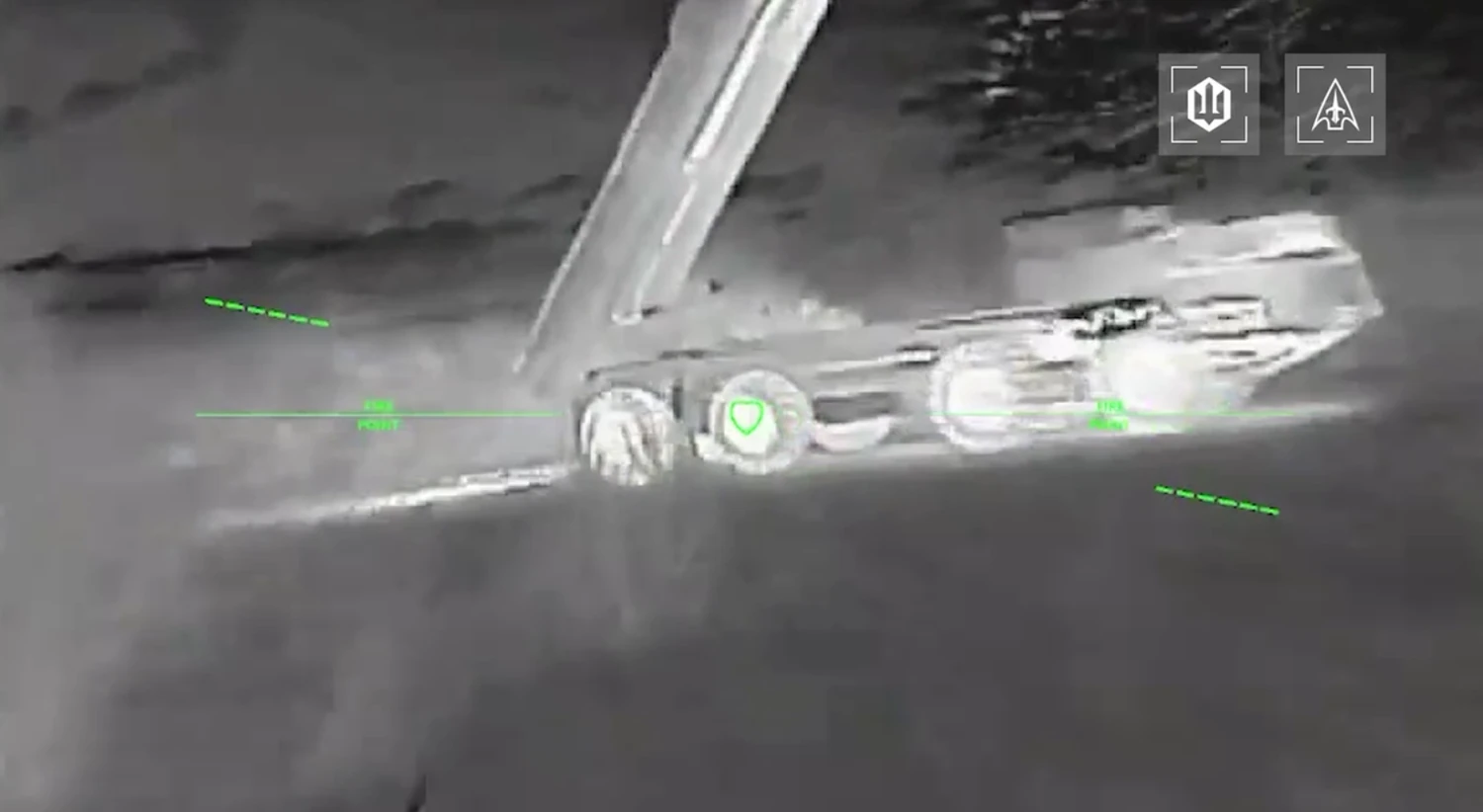 СБС відмінусували "Торнадо-С", якими рф кошмарить мирні міста – "Мадяр" показав кадриСили безпілотних систем ЗСУ знищили реактивну систему залпового вогню "Торнадо-С" на тимчасово окупованій території Запорізької
області. Ця модернізована РСЗВ має дальність вогню до 120 км і використовується для обстрілів мирних міст.Війна в Україні • 10:46 • 3646 перегляди