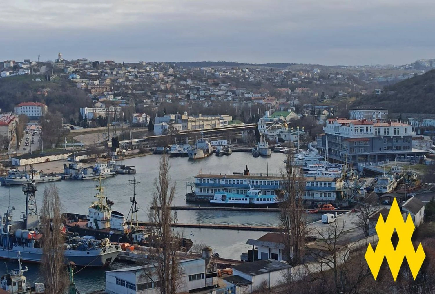 Партизани "АТЕШ" виявили перекидання катерів чф рф углиб Севастополя