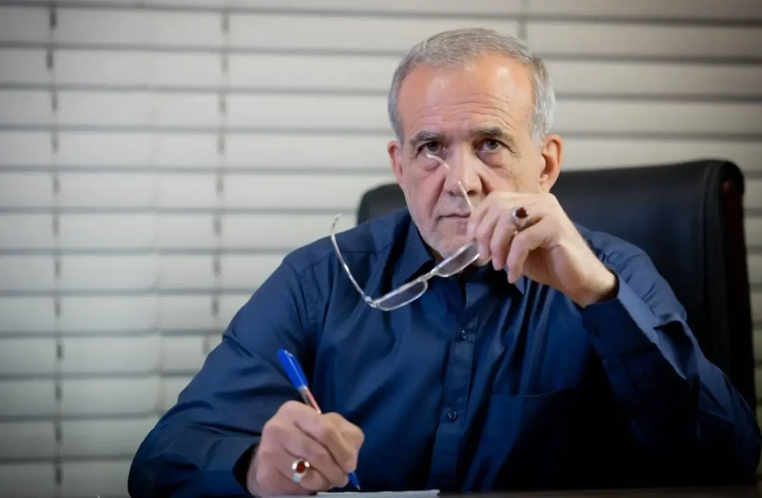 Президент Ірану пообіцяв припинення ударів по сусідніх країнах Перської затоки, але з застереженням