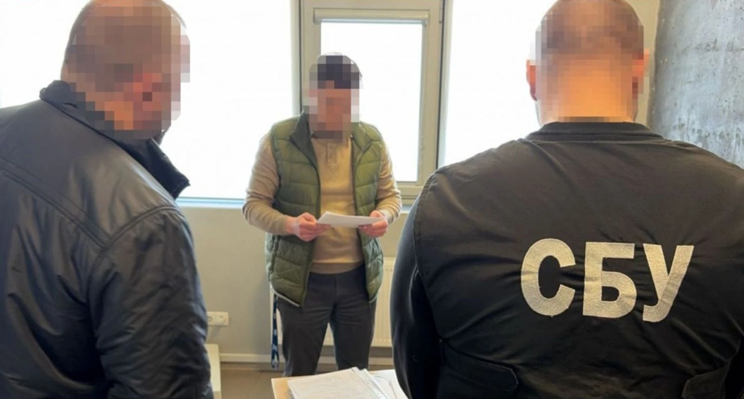 Схема на 5,6 млн гривень – викрито розтрату бюджетних коштів на закупівлях для лікарень Службовці лікарень Вінниччини, Житомирщини та Сумщини завищували ціни на обладнання через ФОП. Збитки бюджету через корупційну
схему перевищили 5,6 млн грн.Суспільство • 17 березня, 12:42 • 3260 перегляди