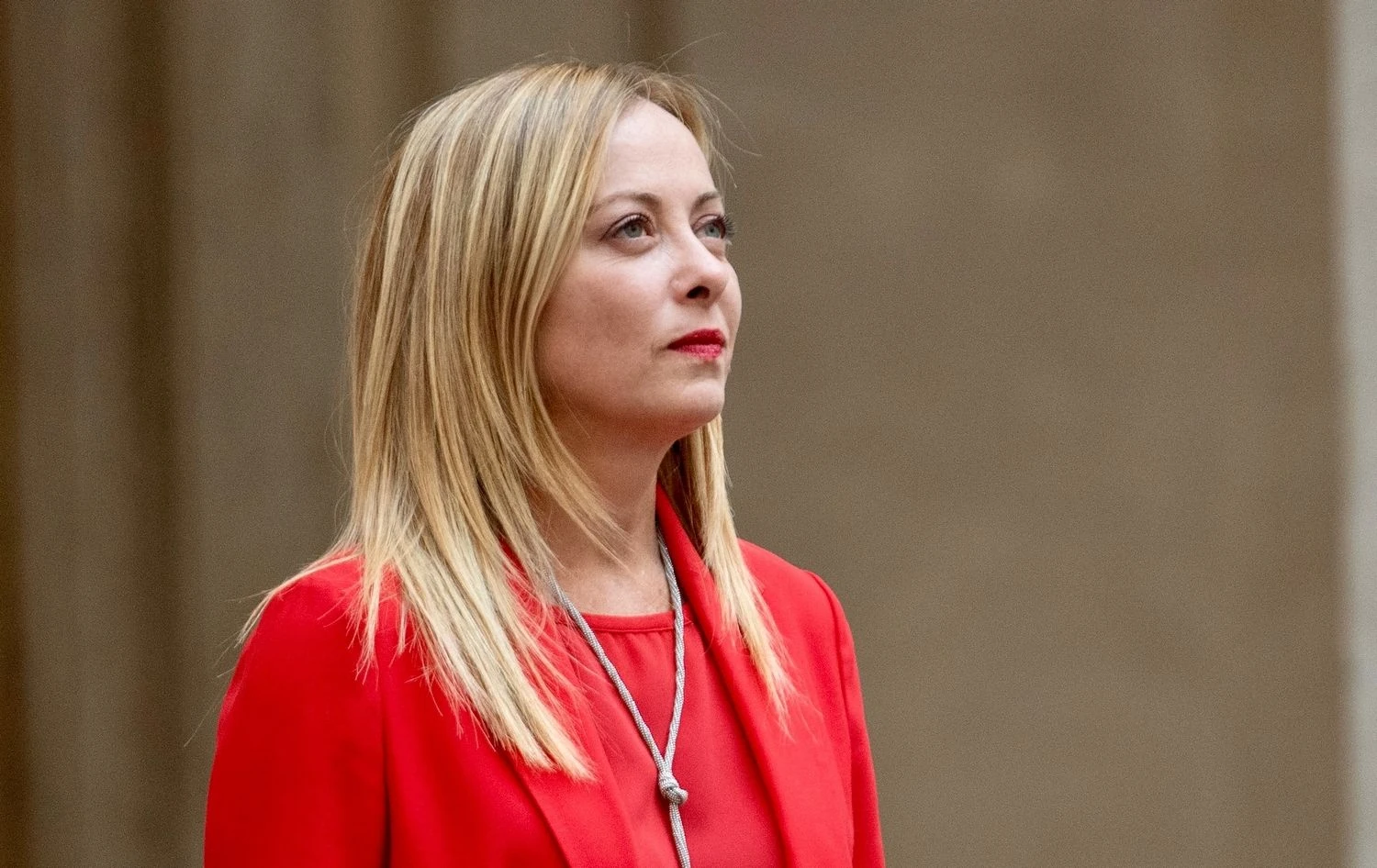 Мелоні вирушила до країн Перської затоки, щоб зміцнити енергетичну безпекуПрем'єр Італії відвідує країни Перської затоки для зміцнення стратегічного партнерства. Візит спрямований на забезпечення
стабільних поставок нафти і газу.Світ • 3 квітня, 17:59 • 4310 перегляди