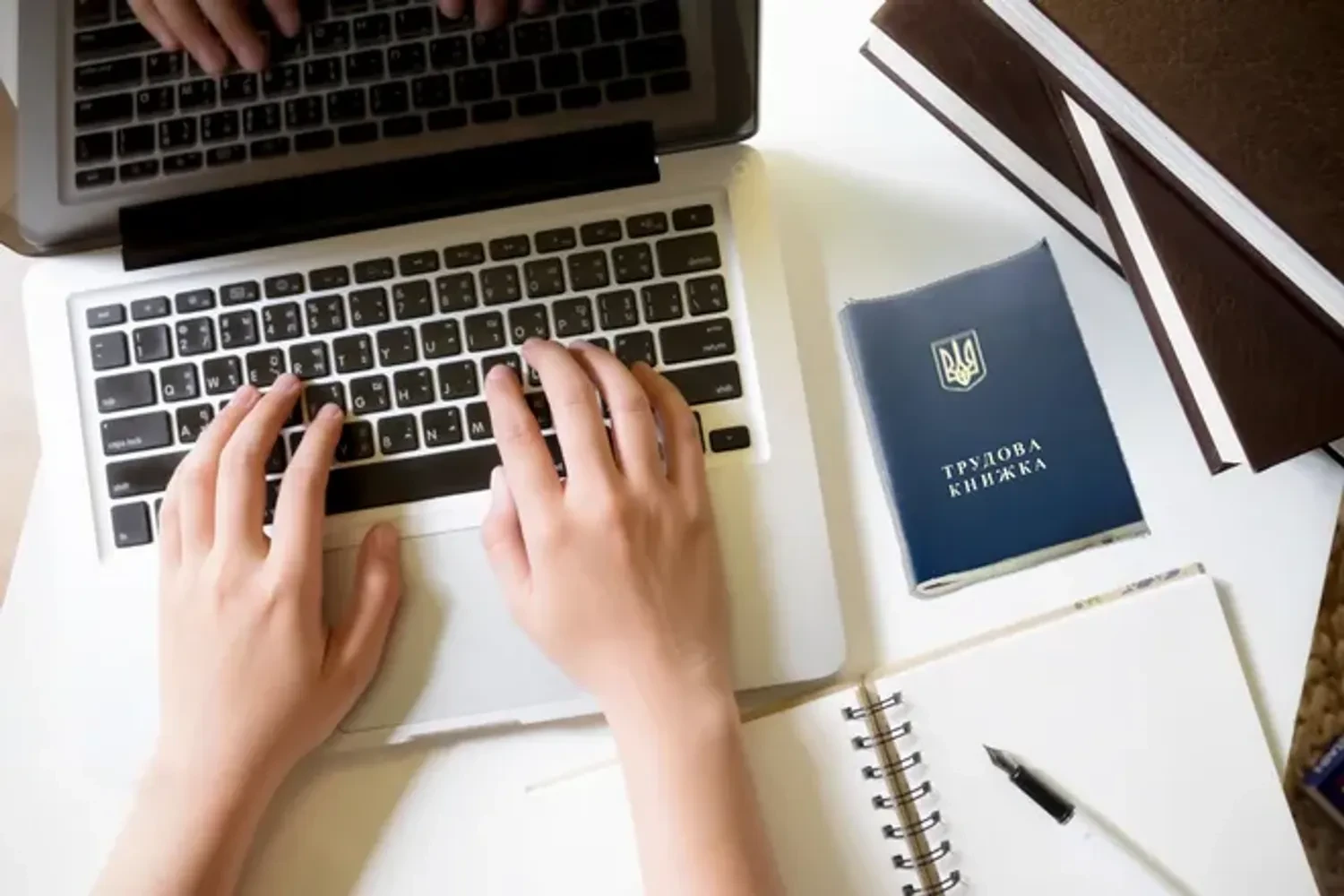 Рада дозволила підтверджувати стаж для пенсії без трудової книжки