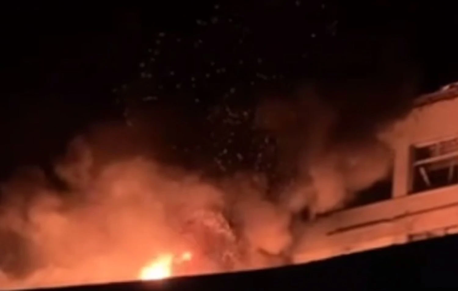 Масована повітряна атака на Україну - вибухи пролунали у кількох областях