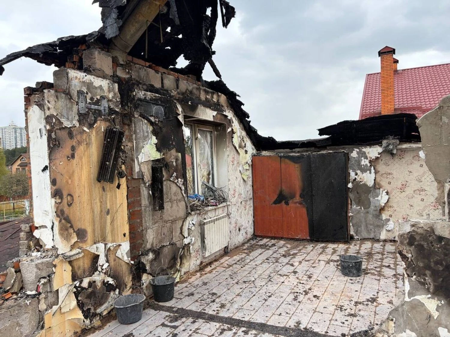 Радник міністра оборони "Флеш" показав зруйнований будинок після удару рф