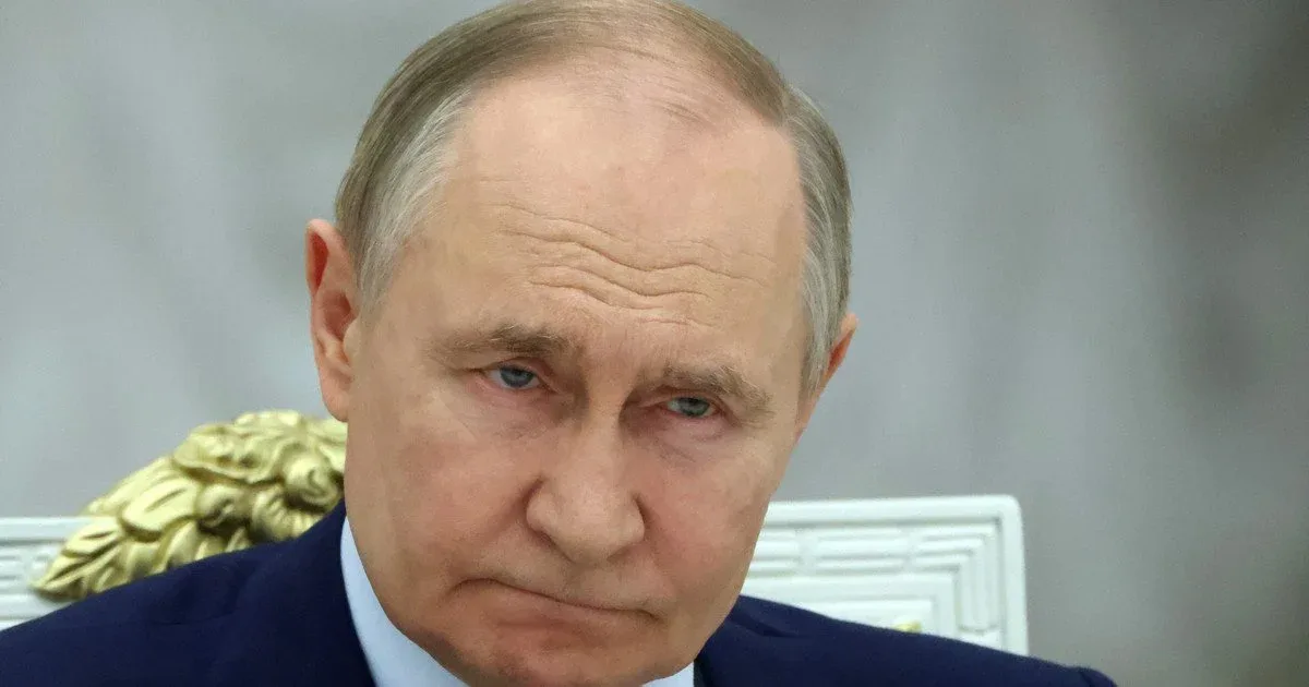 "Цар боїться, але тримається" - чи слабшає путін і що відбувається всередині росії