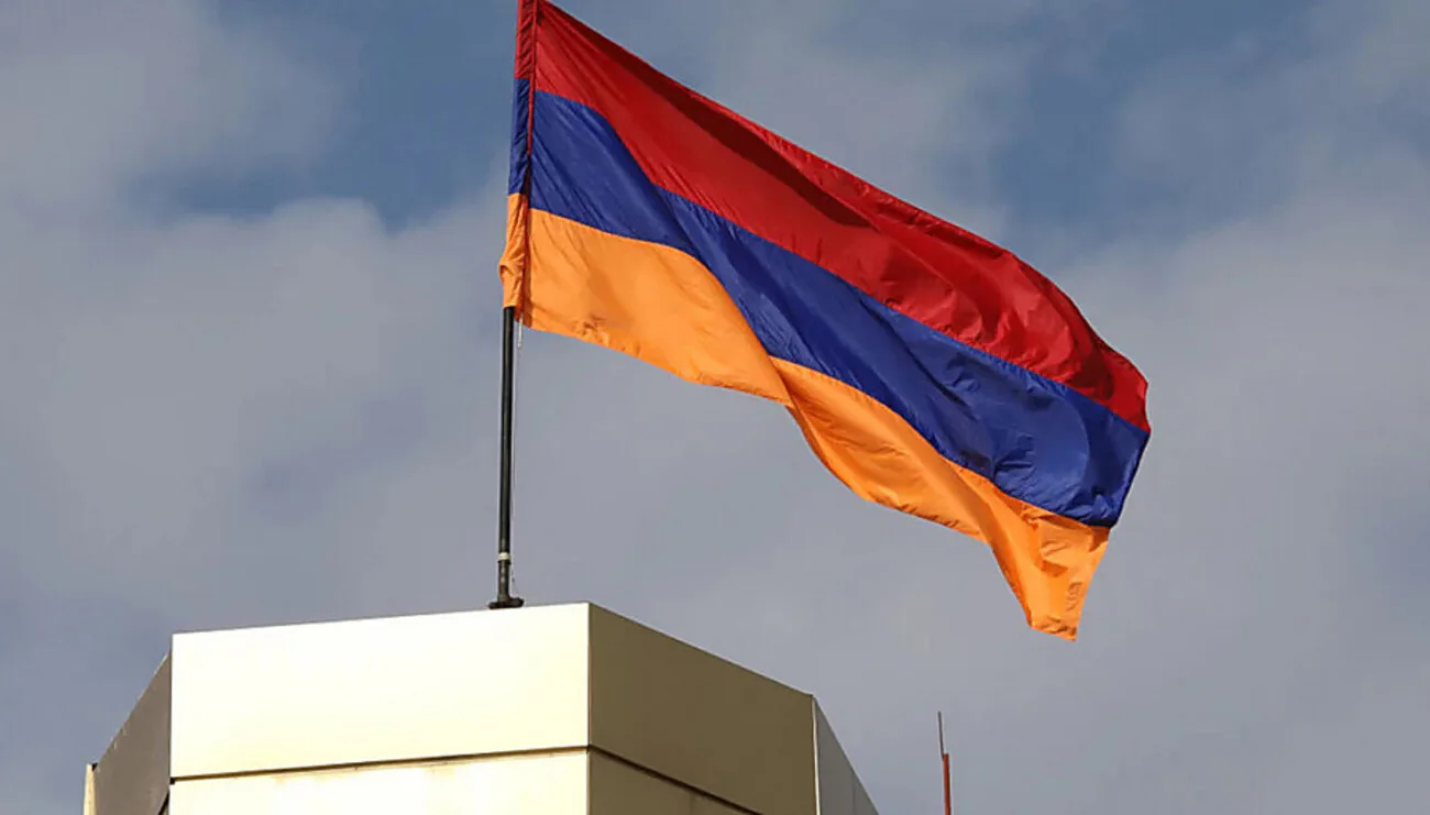росія готує зміну влади у Вірменії через шантаж та підкуп виборців - розвідка