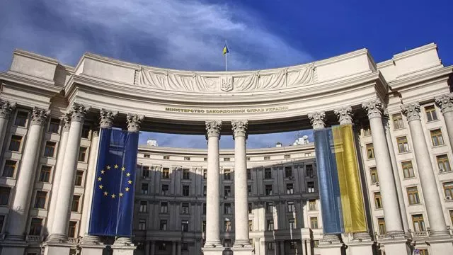 Україна передасть відкритий лист Зеленського до путіна через дипломатичні канали, очікуємо змістовну відповідь - МЗС