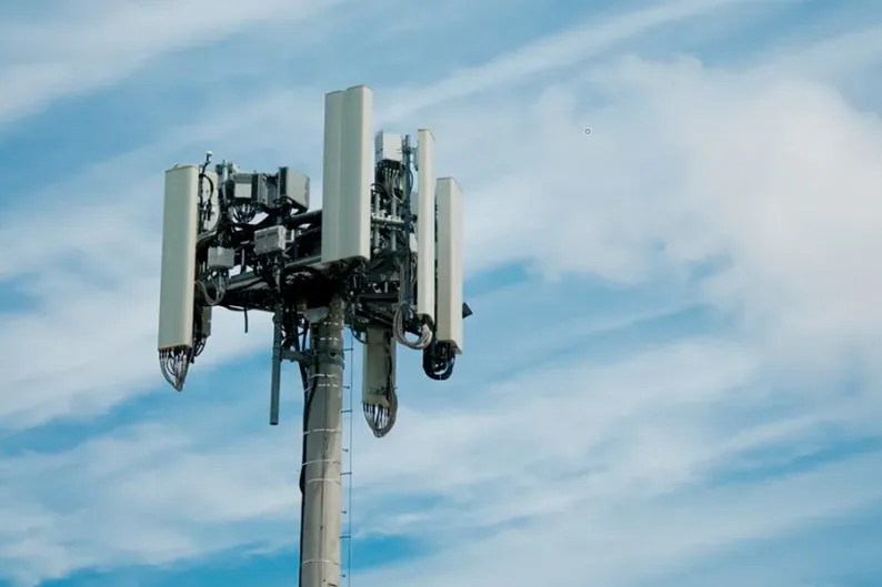 рф може запустити 5G, який не підтримуватиметься більшістю смартфонів через нетипові частоти – розвідка
